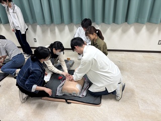 救急講習会の様子_3